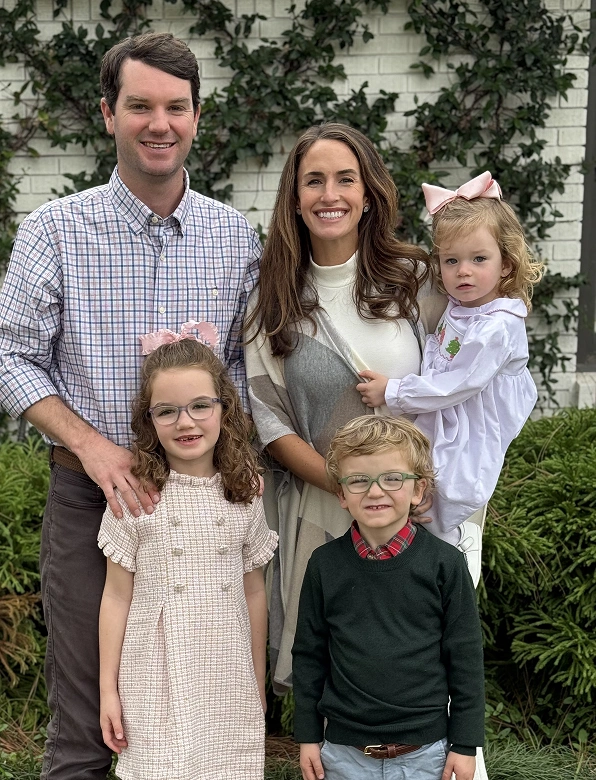 Dr. Robin Hollon Mobile dentist at Hollon and Taylor Dental with family